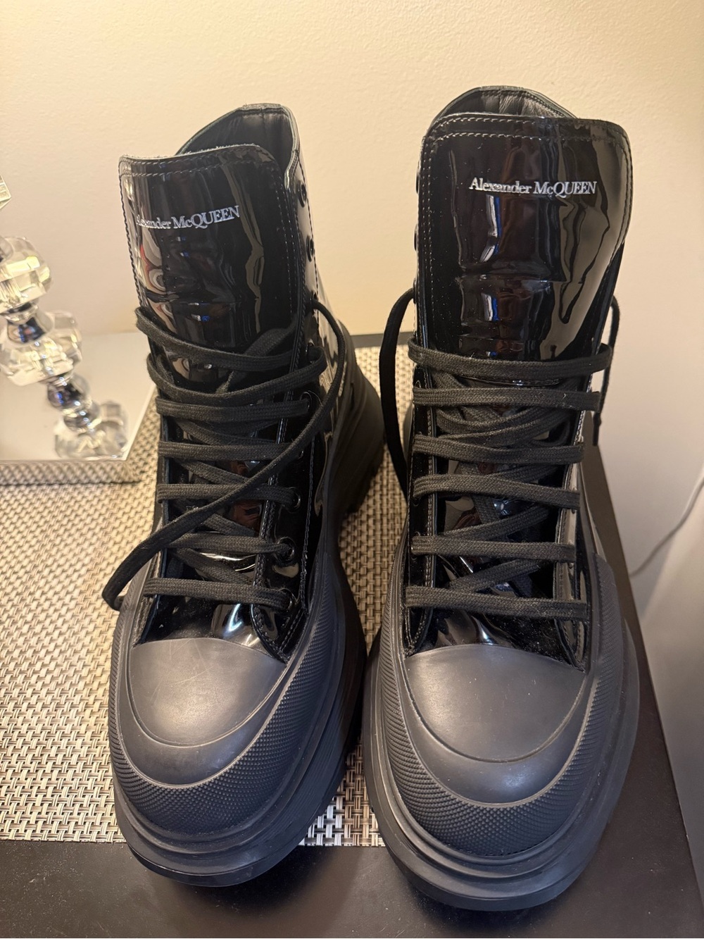 Alexander McQUEEN Black Patent High-Top Lace-Up boots